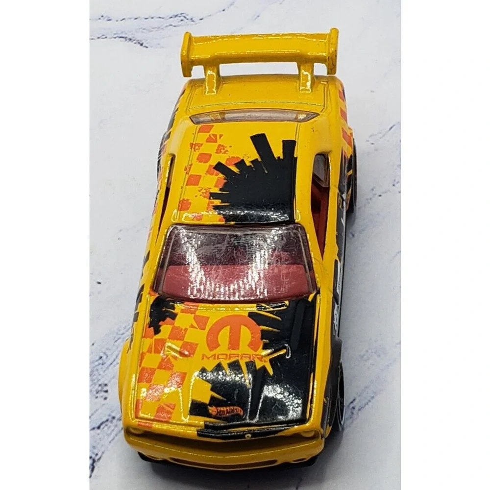 Dodge Challenger Drift Car Hot Wheels 2014 Off Road #107 Yellow PR5 1:64 Loose
